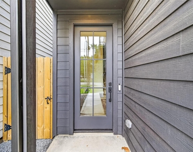 3315 Daphne Street - Photo Thumbnail 6