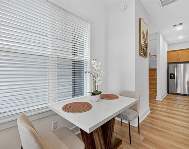 3315 Daphne Street - Photo Thumbnail 13