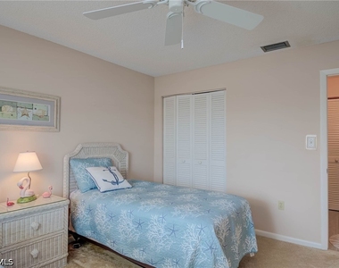 325 Charlemagne Boulevard - Photo Thumbnail 15