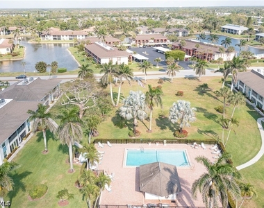 325 Charlemagne Boulevard - Photo Thumbnail 19