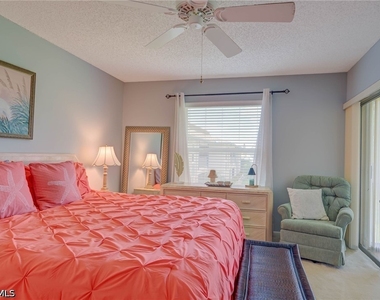 325 Charlemagne Boulevard - Photo Thumbnail 10