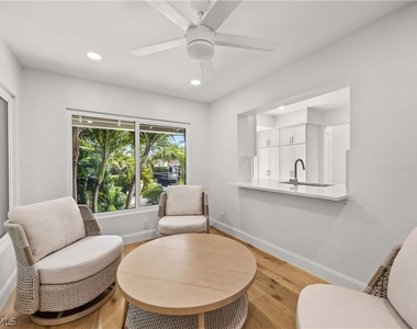 375 8th Avenue S - Photo Thumbnail 14