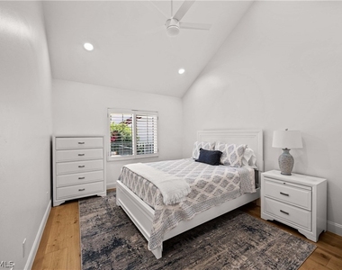 375 8th Avenue S - Photo Thumbnail 19