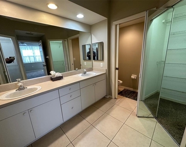 1200 Country Club Drive - Photo Thumbnail 13