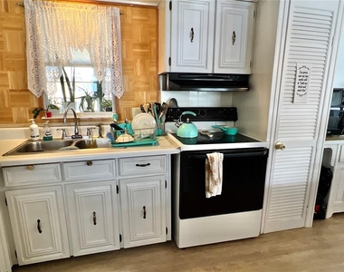 7181 Mount Hawthorne Road Ne - Photo Thumbnail 4