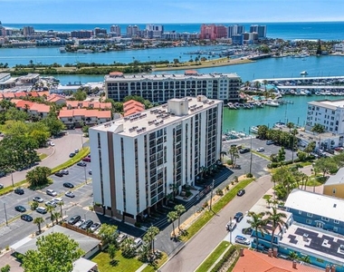 255 Dolphin Point - Photo Thumbnail 15