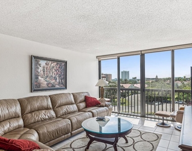 255 Dolphin Point - Photo Thumbnail 3