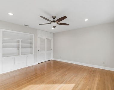 99 Ladoga Avenue - Photo Thumbnail 53