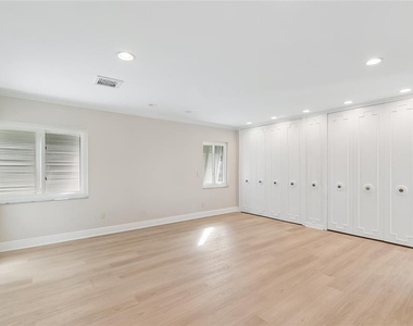 99 Ladoga Avenue - Photo Thumbnail 45