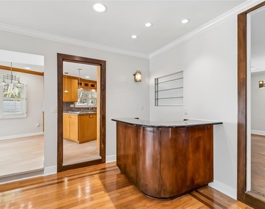 99 Ladoga Avenue - Photo Thumbnail 19