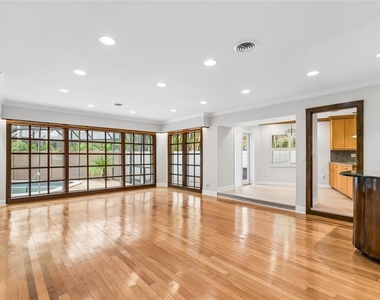 99 Ladoga Avenue - Photo Thumbnail 31