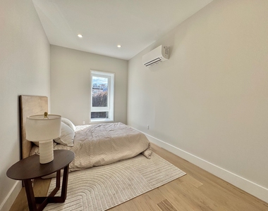 242 6th Street - Photo Thumbnail 10