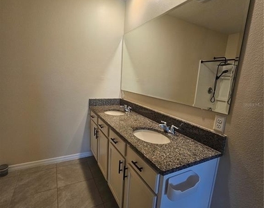 2853 Grandbury Grove Rd - Photo Thumbnail 19