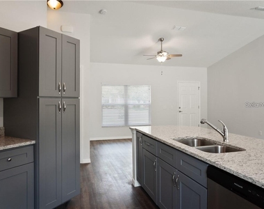 17399 Sw 25th Circle - Photo Thumbnail 6