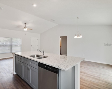 17399 Sw 25th Circle - Photo Thumbnail 5