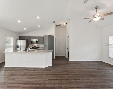 17399 Sw 25th Circle - Photo Thumbnail 8
