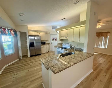 8287 Sw 116th St Street - Photo Thumbnail 6