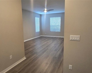 7564 Bishop Square Drive - Photo Thumbnail 52