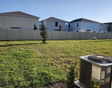 3898 Amers Loop - Photo Thumbnail 2