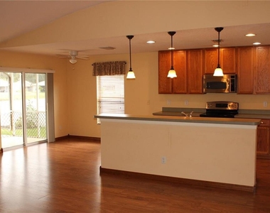 11479 Walden Loop - Photo Thumbnail 7