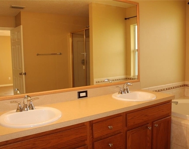 11479 Walden Loop - Photo Thumbnail 20