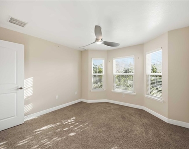 9984 Spring Gulch Lane - Photo Thumbnail 15