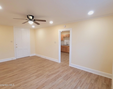 864 S Main Street - Photo Thumbnail 6