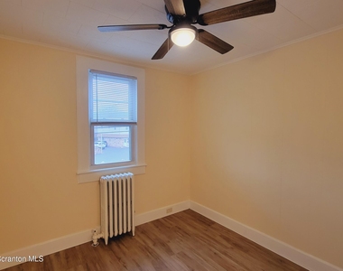864 S Main Street - Photo Thumbnail 13