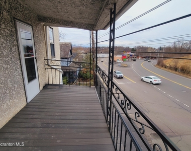 864 S Main Street - Photo Thumbnail 15