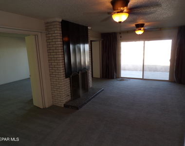 4820 Louisiana Street - Photo Thumbnail 5