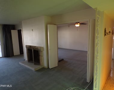 4820 Louisiana Street - Photo Thumbnail 4