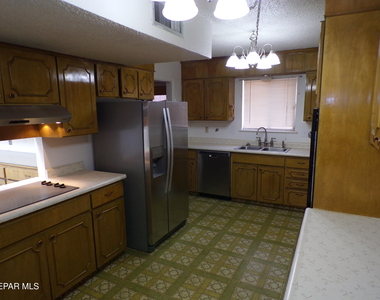 4820 Louisiana Street - Photo Thumbnail 8
