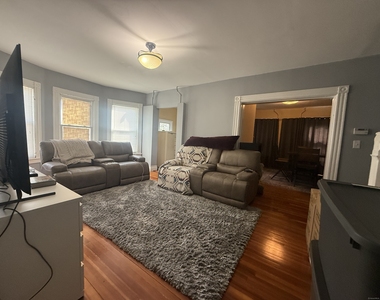 63 Ridge Street - Photo Thumbnail 9
