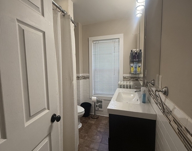 63 Ridge Street - Photo Thumbnail 3