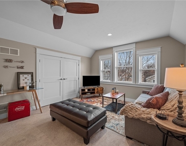 706 Ivy St Unit 2 - Photo Thumbnail 27