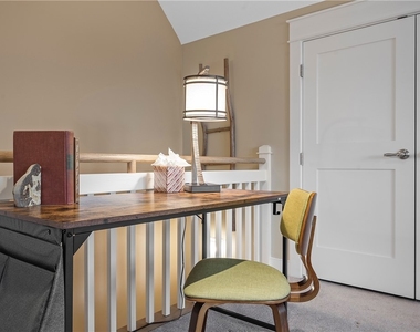 706 Ivy St Unit 2 - Photo Thumbnail 30