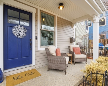 706 Ivy St Unit 2 - Photo Thumbnail 4