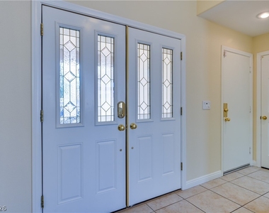 968 E Robindale Road - Photo Thumbnail 5