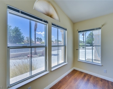 968 E Robindale Road - Photo Thumbnail 54