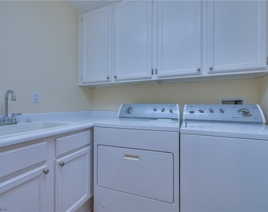968 E Robindale Road - Photo Thumbnail 55