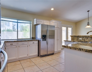 968 E Robindale Road - Photo Thumbnail 35