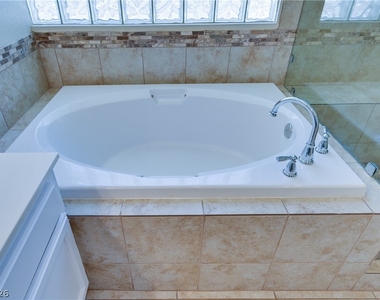 968 E Robindale Road - Photo Thumbnail 18