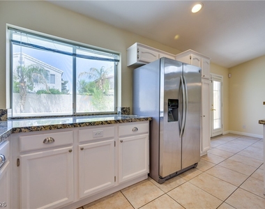 968 E Robindale Road - Photo Thumbnail 38