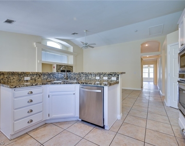 968 E Robindale Road - Photo Thumbnail 34