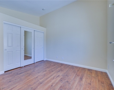 968 E Robindale Road - Photo Thumbnail 46
