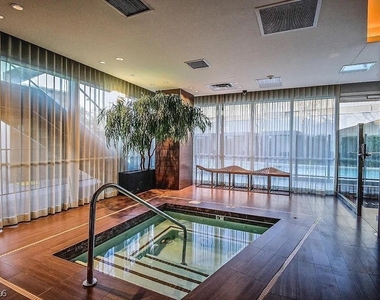 4471 Dean Martin Drive - Photo Thumbnail 15