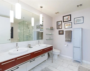 4471 Dean Martin Drive - Photo Thumbnail 8