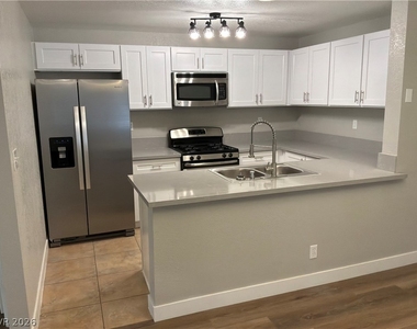 2635 S Durango Drive - Photo Thumbnail 6