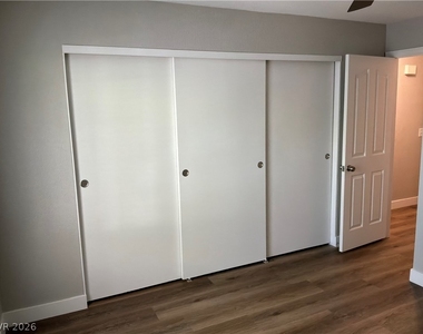 2635 S Durango Drive - Photo Thumbnail 13
