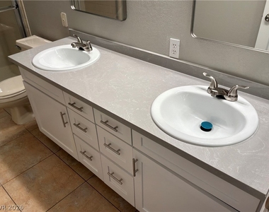 2635 S Durango Drive - Photo Thumbnail 9